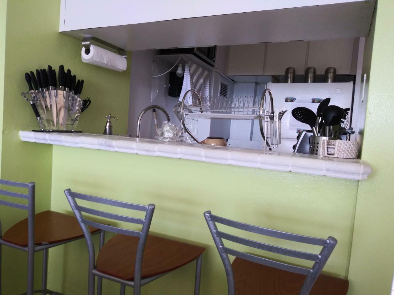 Breezy Beachfront Property With View Of Paradise Luquillo Exterior foto
